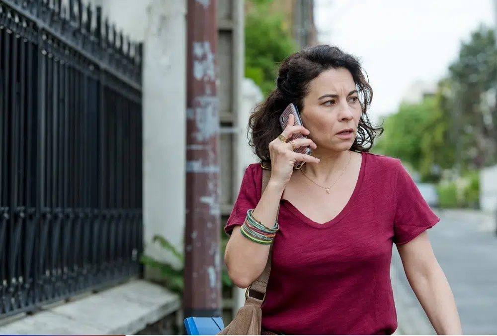 Qui est l'actrice Cécile Rebboah