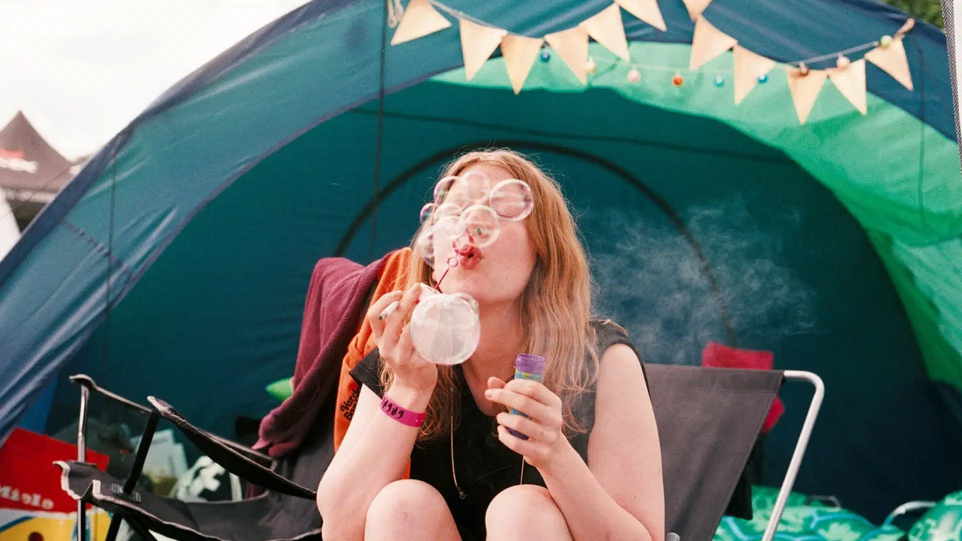 Qui contacter pour partir en camping en Camargue ?